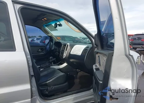 2005 Mercury Mariner Luxury/Premier z USA, uszkodzony, nr VIN 4M2CU57135DJ13772